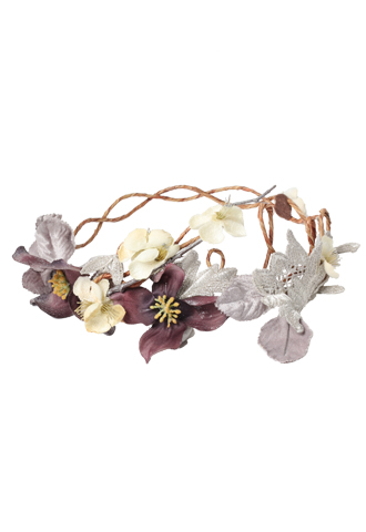 パープルとアイボリーのお花が咲く、ナチュラルでフェミニンなリース型のヘッドアクセサリー