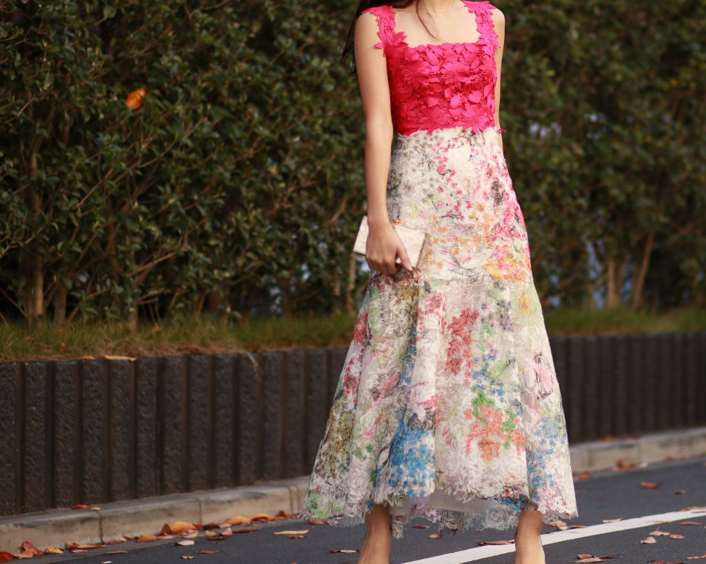 レンタルドレスMonique Lhuillier